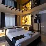 Maximum Exclusive & Pensión 4*