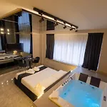 Maximum Exclusive & 4* Palermo