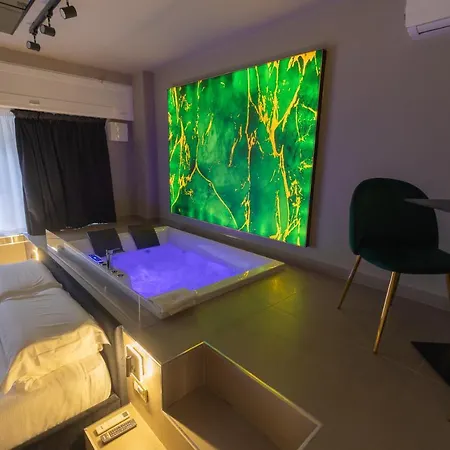 Maximum Exclusive & 4* Palermo