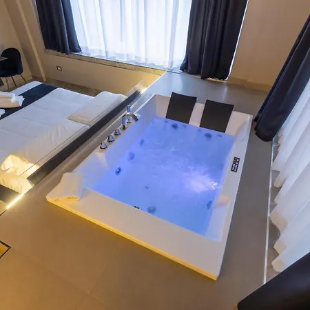 Maximum Exclusive & 4* Palermo