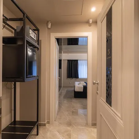 Maximum Exclusive & Vendégház Palermo