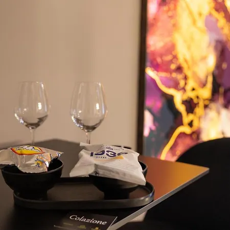 Maximum Exclusive & Vendégház Palermo